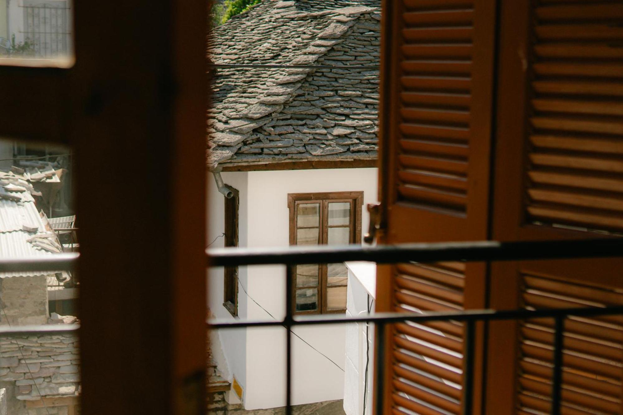 Petrichor Hotel Gjirokastër Exterior foto