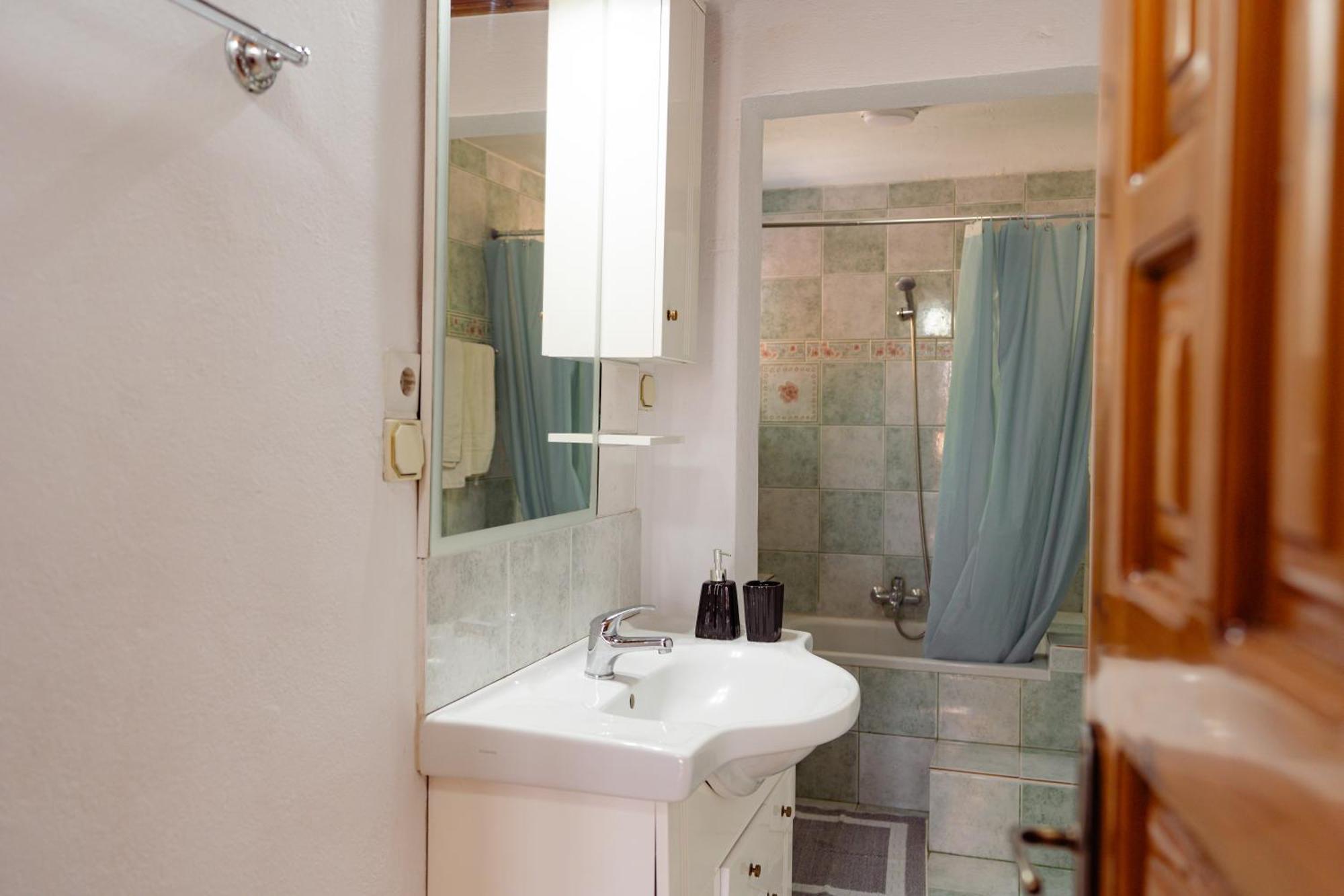 Petrichor Hotel Gjirokastër Quarto foto